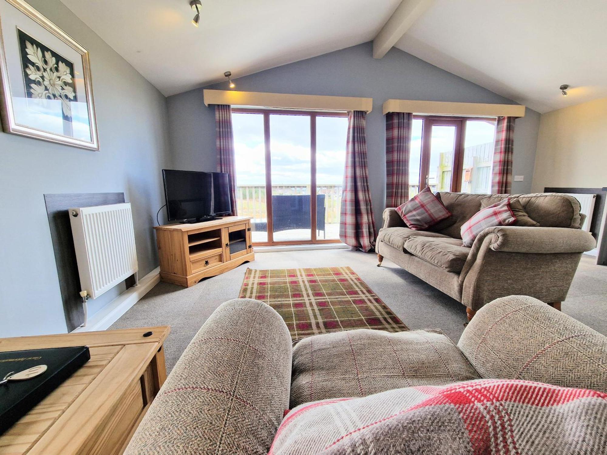 Вилла Ochil 10 With Private Hot Tub - Fife - Loch Leven - Lomond Hills Kelty Экстерьер фото